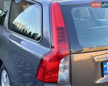 Серый Вольво В50, объемом двигателя 1.6 л и пробегом 215 тыс. км за 7499 $, фото 87 на Automoto.ua