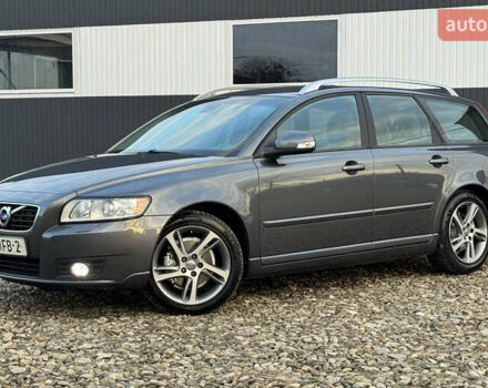 Серый Вольво В50, объемом двигателя 1.6 л и пробегом 228 тыс. км за 8950 $, фото 9 на Automoto.ua