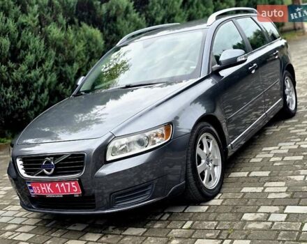 Серый Вольво В50, объемом двигателя 1.6 л и пробегом 200 тыс. км за 8700 $, фото 2 на Automoto.ua
