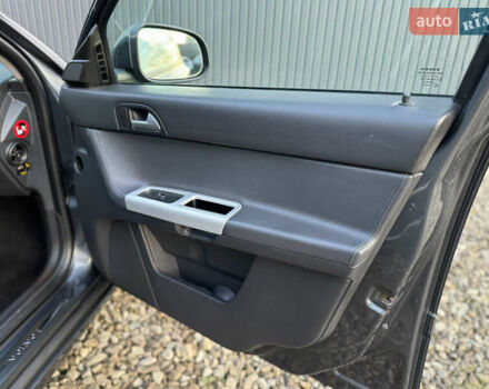 Серый Вольво В50, объемом двигателя 1.6 л и пробегом 228 тыс. км за 8950 $, фото 31 на Automoto.ua