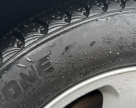 Серый Вольво В50, объемом двигателя 1.6 л и пробегом 219 тыс. км за 9700 $, фото 18 на Automoto.ua