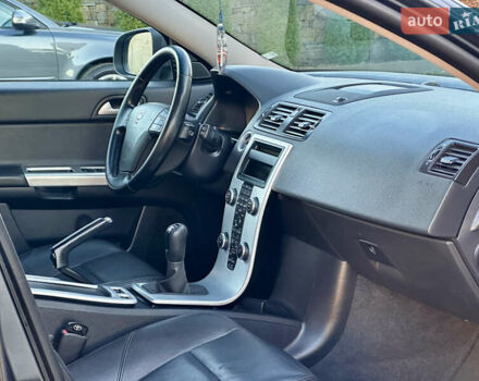 Серый Вольво В50, объемом двигателя 1.6 л и пробегом 215 тыс. км за 7499 $, фото 155 на Automoto.ua