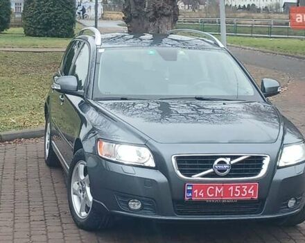 Сірий Вольво V50, об'ємом двигуна 0 л та пробігом 225 тис. км за 8750 $, фото 62 на Automoto.ua