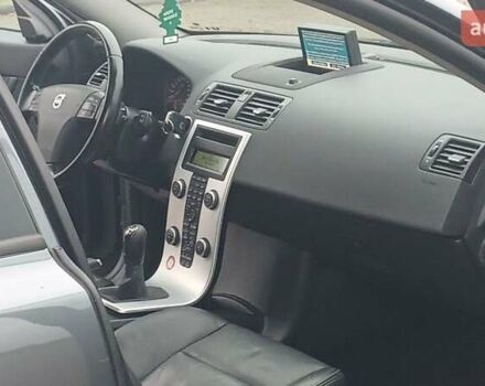 Сірий Вольво V50, об'ємом двигуна 0 л та пробігом 225 тис. км за 8750 $, фото 45 на Automoto.ua