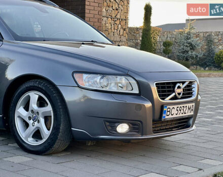 Серый Вольво В50, объемом двигателя 1.6 л и пробегом 215 тыс. км за 7499 $, фото 73 на Automoto.ua