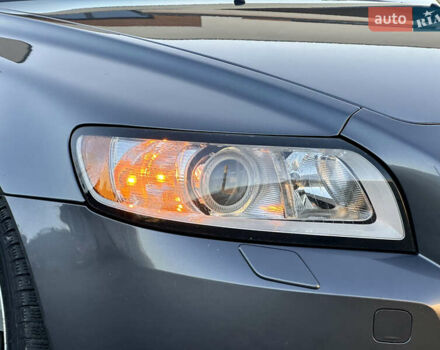 Серый Вольво В50, объемом двигателя 1.6 л и пробегом 215 тыс. км за 7499 $, фото 10 на Automoto.ua