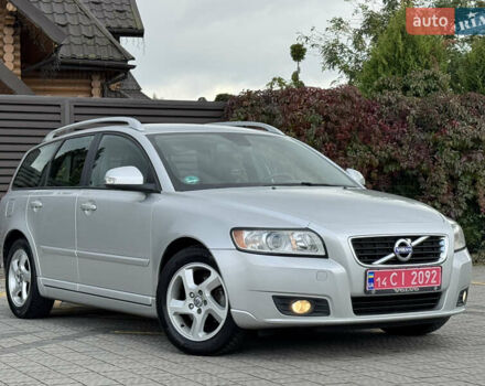 Сірий Вольво V50, об'ємом двигуна 1.6 л та пробігом 212 тис. км за 8999 $, фото 2 на Automoto.ua