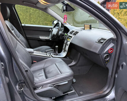 Серый Вольво В50, объемом двигателя 1.6 л и пробегом 222 тыс. км за 8500 $, фото 28 на Automoto.ua