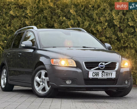 Серый Вольво В50, объемом двигателя 1.6 л и пробегом 222 тыс. км за 8500 $, фото 10 на Automoto.ua