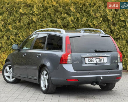 Серый Вольво В50, объемом двигателя 1.6 л и пробегом 222 тыс. км за 8500 $, фото 15 на Automoto.ua