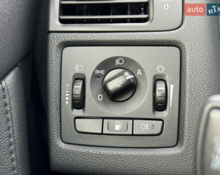 Сірий Вольво V50, об'ємом двигуна 1.6 л та пробігом 218 тис. км за 8899 $, фото 48 на Automoto.ua