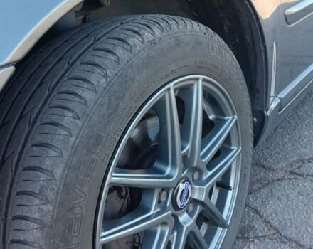 Серый Вольво В50, объемом двигателя 1.56 л и пробегом 350 тыс. км за 7200 $, фото 4 на Automoto.ua