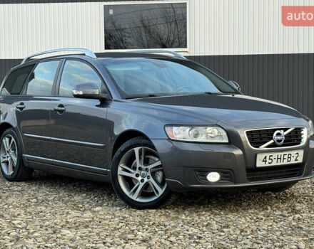 Серый Вольво В50, объемом двигателя 1.6 л и пробегом 228 тыс. км за 8950 $, фото 6 на Automoto.ua