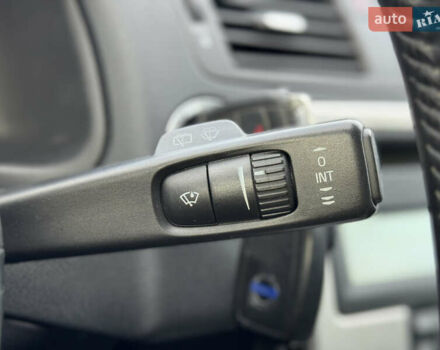 Сірий Вольво V50, об'ємом двигуна 1.6 л та пробігом 218 тис. км за 8899 $, фото 52 на Automoto.ua