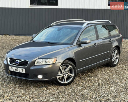 Серый Вольво В50, объемом двигателя 1.6 л и пробегом 228 тыс. км за 8950 $, фото 10 на Automoto.ua