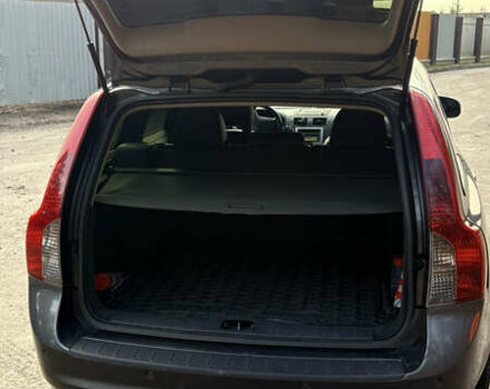 Сірий Вольво V50, об'ємом двигуна 1.98 л та пробігом 273 тис. км за 9100 $, фото 8 на Automoto.ua