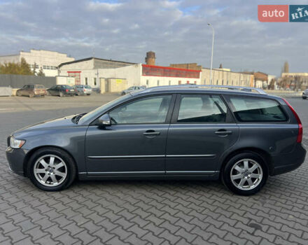 Серый Вольво В50, объемом двигателя 1.6 л и пробегом 240 тыс. км за 8999 $, фото 11 на Automoto.ua