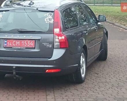 Сірий Вольво V50, об'ємом двигуна 0 л та пробігом 225 тис. км за 8750 $, фото 17 на Automoto.ua