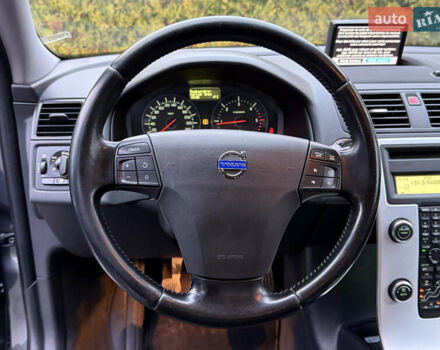 Серый Вольво В50, объемом двигателя 1.6 л и пробегом 222 тыс. км за 8500 $, фото 42 на Automoto.ua