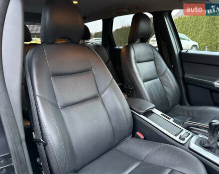 Серый Вольво В50, объемом двигателя 1.6 л и пробегом 222 тыс. км за 8500 $, фото 27 на Automoto.ua