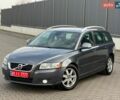 Серый Вольво В50, объемом двигателя 1.6 л и пробегом 240 тыс. км за 8299 $, фото 2 на Automoto.ua