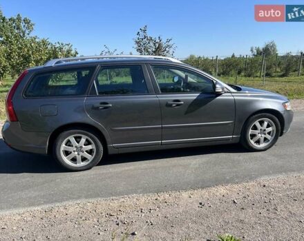 Серый Вольво В50, объемом двигателя 1.56 л и пробегом 203 тыс. км за 7150 $, фото 8 на Automoto.ua