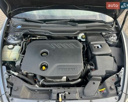 Серый Вольво В50, объемом двигателя 1.6 л и пробегом 240 тыс. км за 8799 $, фото 12 на Automoto.ua