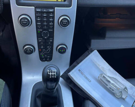 Серый Вольво В50, объемом двигателя 1.6 л и пробегом 245 тыс. км за 8500 $, фото 7 на Automoto.ua