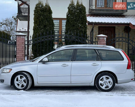 Сірий Вольво V50, об'ємом двигуна 1.6 л та пробігом 240 тис. км за 8000 $, фото 7 на Automoto.ua