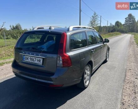 Серый Вольво В50, объемом двигателя 1.56 л и пробегом 203 тыс. км за 7150 $, фото 7 на Automoto.ua