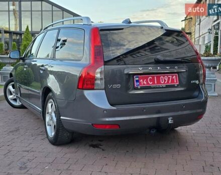 Серый Вольво В50, объемом двигателя 1.6 л и пробегом 216 тыс. км за 8999 $, фото 69 на Automoto.ua