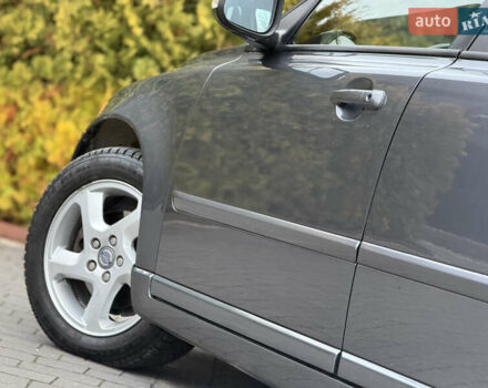 Серый Вольво В50, объемом двигателя 1.6 л и пробегом 222 тыс. км за 8500 $, фото 19 на Automoto.ua