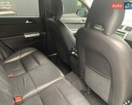 Серый Вольво В50, объемом двигателя 1.6 л и пробегом 244 тыс. км за 8600 $, фото 7 на Automoto.ua