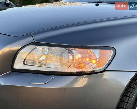 Серый Вольво В50, объемом двигателя 1.6 л и пробегом 215 тыс. км за 7499 $, фото 77 на Automoto.ua