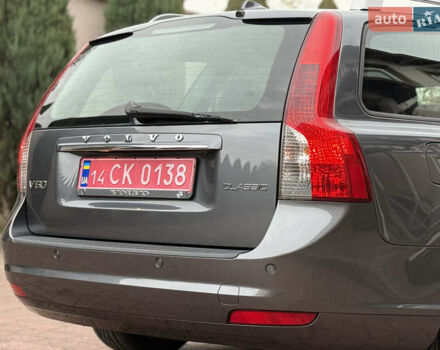 Сірий Вольво V50, об'ємом двигуна 1.6 л та пробігом 207 тис. км за 8500 $, фото 29 на Automoto.ua
