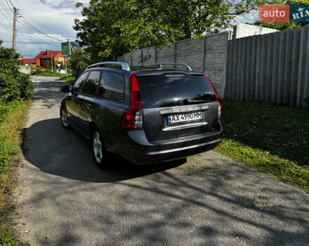 Серый Вольво В50, объемом двигателя 1.6 л и пробегом 250 тыс. км за 9500 $, фото 5 на Automoto.ua