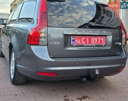 Серый Вольво В50, объемом двигателя 1.6 л и пробегом 216 тыс. км за 8999 $, фото 113 на Automoto.ua
