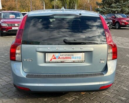 Серый Вольво В50, объемом двигателя 2 л и пробегом 250 тыс. км за 8200 $, фото 4 на Automoto.ua