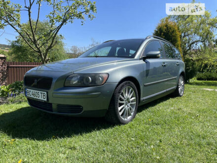 Сірий Вольво V50, об'ємом двигуна 2 л та пробігом 335 тис. км за 5350 $, фото 1 на Automoto.ua