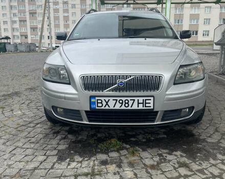 Сірий Вольво V50, об'ємом двигуна 1.8 л та пробігом 323 тис. км за 6100 $, фото 1 на Automoto.ua