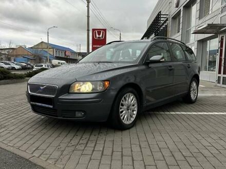Сірий Вольво V50, об'ємом двигуна 2 л та пробігом 290 тис. км за 6400 $, фото 1 на Automoto.ua