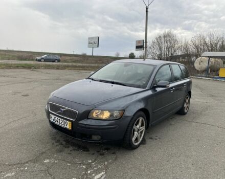 Сірий Вольво V50, об'ємом двигуна 2 л та пробігом 328 тис. км за 2999 $, фото 1 на Automoto.ua