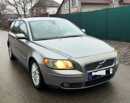 Серый Вольво В50, объемом двигателя 2 л и пробегом 370 тыс. км за 2800 $, фото 1 на Automoto.ua