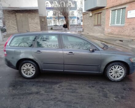 Сірий Вольво V50, об'ємом двигуна 2 л та пробігом 310 тис. км за 2400 $, фото 1 на Automoto.ua