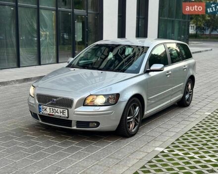 Сірий Вольво V50, об'ємом двигуна 2 л та пробігом 340 тис. км за 4550 $, фото 1 на Automoto.ua