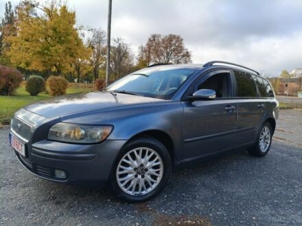 Вольво В50 2005 в Чугуеве на Automoto.ua Серый Вольво В50, объемом двигателя 1.6 л и пробегом 300 тыс. км за 3400 $, фото 1 на Automoto.ua