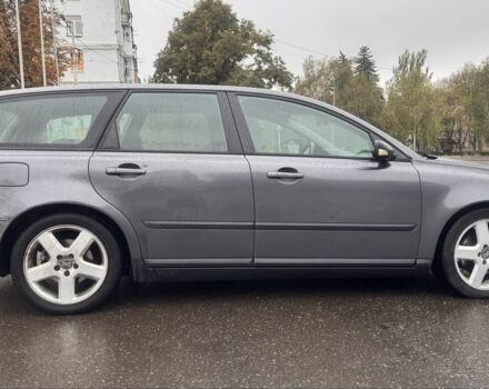Сірий Вольво V50, об'ємом двигуна 0 л та пробігом 300 тис. км за 3021 $, фото 1 на Automoto.ua