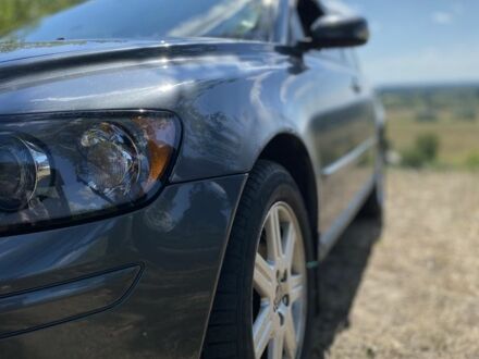 Вольво V50 2005 у Городище на Automoto.ua Сірий Вольво V50, об'ємом двигуна 2 л та пробігом 316 тис. км за 6000 $, фото 1 на Automoto.ua