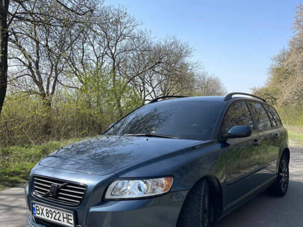Вольво V50 2005 у Каменце-Подольском на Automoto.ua Сірий Вольво V50, об'ємом двигуна 2 л та пробігом 380 тис. км за 6500 $, фото 1 на Automoto.ua