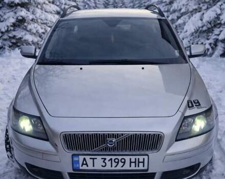 Серый Вольво В50, объемом двигателя 2 л и пробегом 306 тыс. км за 5300 $, фото 1 на Automoto.ua